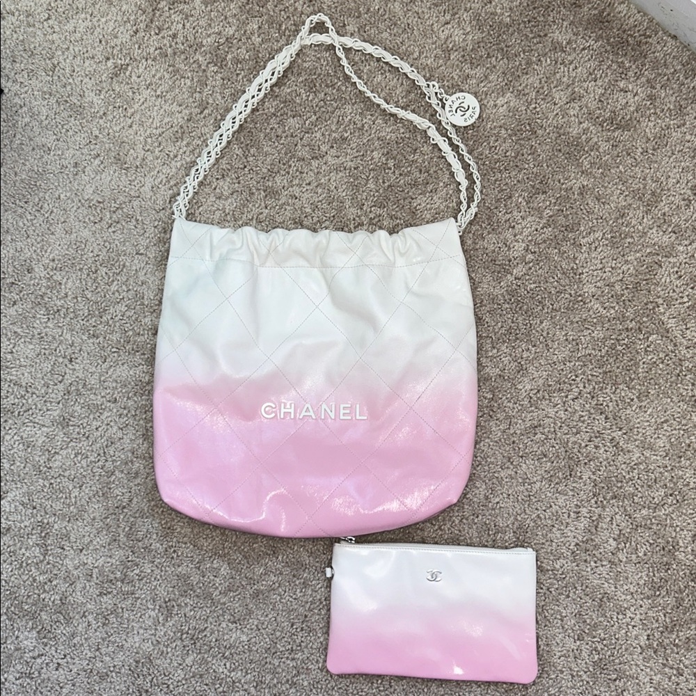 Chanel 22 bag in Ombré. Small - Picture 3 of 16